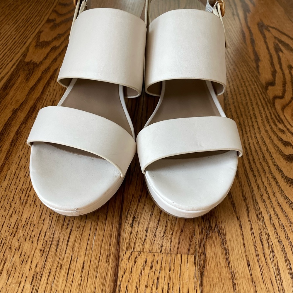 Aerosoles Camera Leather Heels